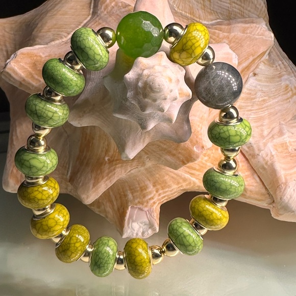 RARE TAIWAN JADE + LABRADORITE NATURAL STONES BRACELET size 7” - Picture 8 of 11